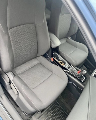 Toyota Corolla cena 93900 przebieg: 43500, rok produkcji 2019 z Oświęcim małe 742